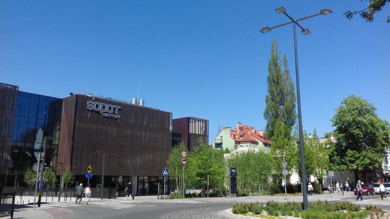 Studio Four - Prywatne Wejscie I Taras W Centrum Sopotu Exteriör bild